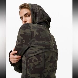 Lululemon Define Nulu Jacket Camo Green Size 4/XS Excellent Condition $55 OBO